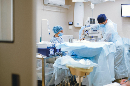 Robotic-Assisted Hip Replacement: What Patients Should Know Before Surgery